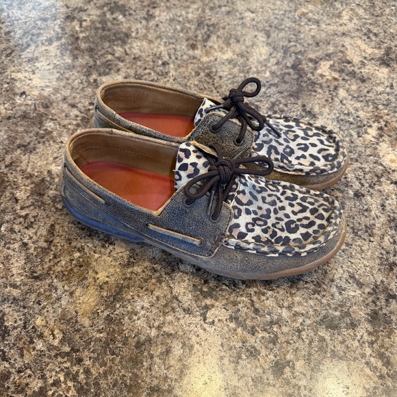Twisted X Leopard Print Lace-Up Loafers size 8 - Picture 2 of 6